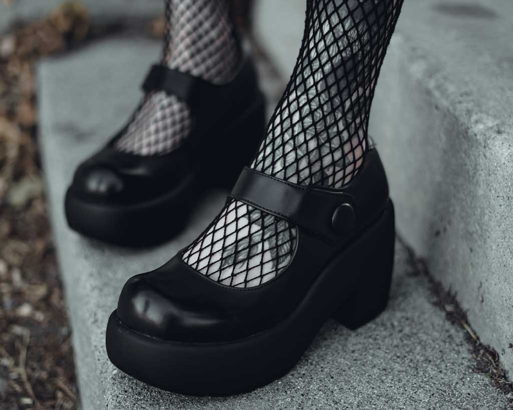 T2302L Black Bubble Anarchic Mary Jane Platform - T.U.K. Shoes