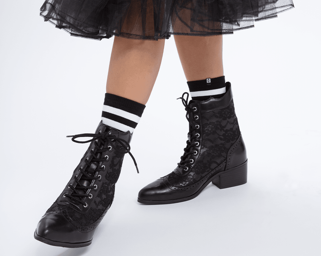 T2300L Black Victorian Anarchic Pointed Boot - T.U.K. Shoes