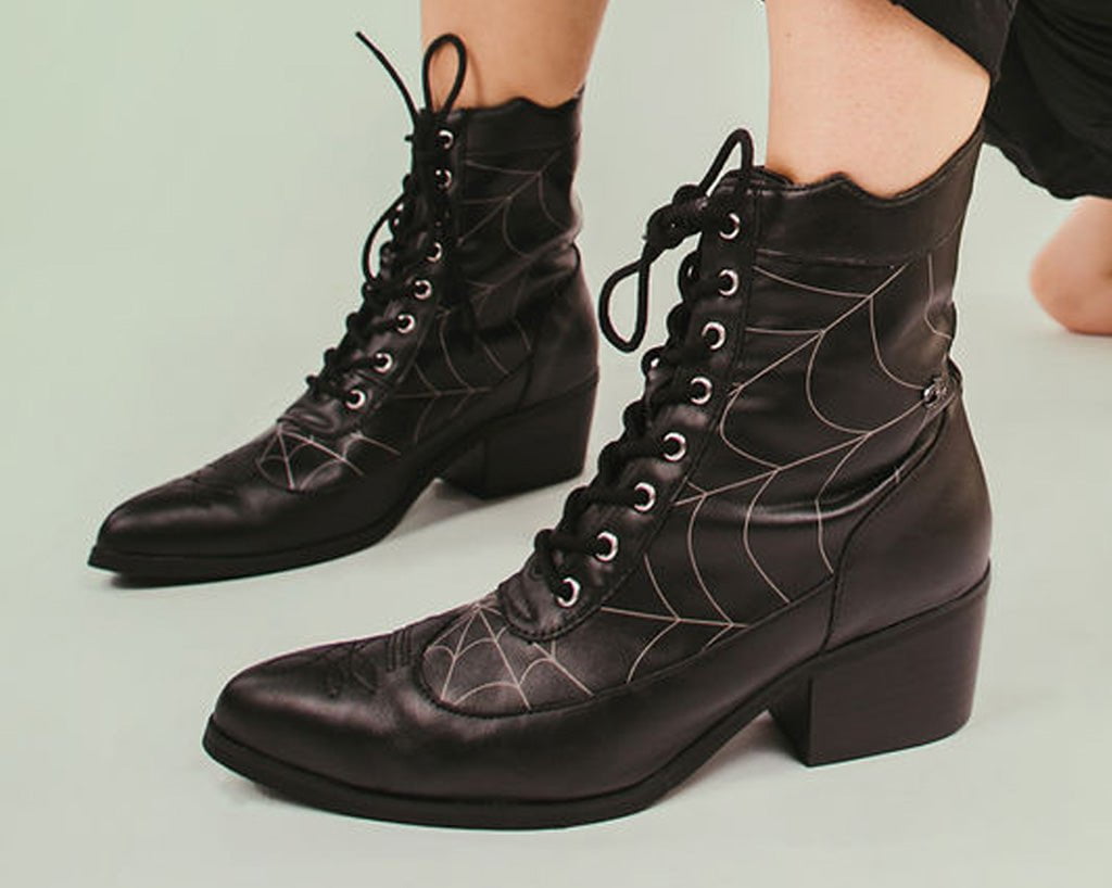 T2312L Black Victorian 8-Eye Spiderweb Pointed Anarchic Heel - T.U.K. Shoes