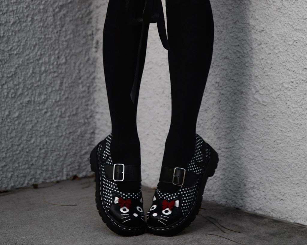 T2353 Black Polka Dot Kitty Mary Jane - T.U.K. Shoes