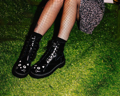 T2343 Black Leather Kitty Boot - T.U.K. Shoes