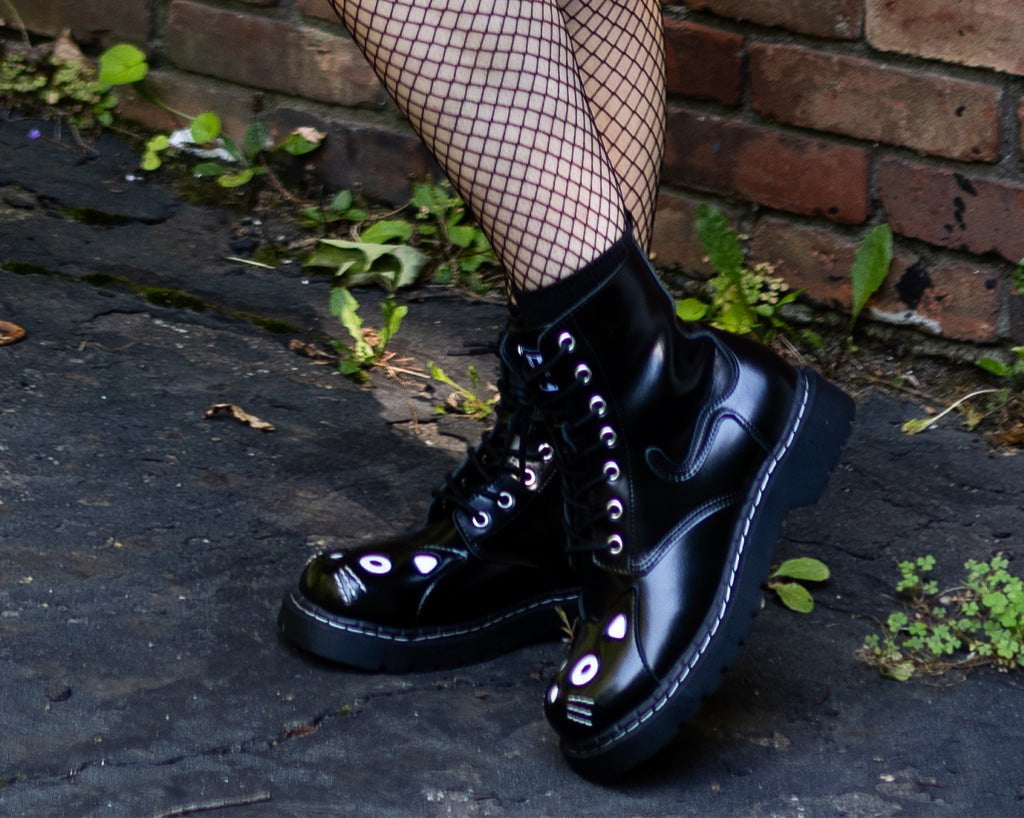 T2343 Black Leather Kitty Boot - T.U.K. Shoes