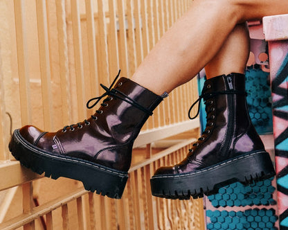 A3194 Burgundy Rub-Off 10-Eye Double Decker Boot - T.U.K. Shoes