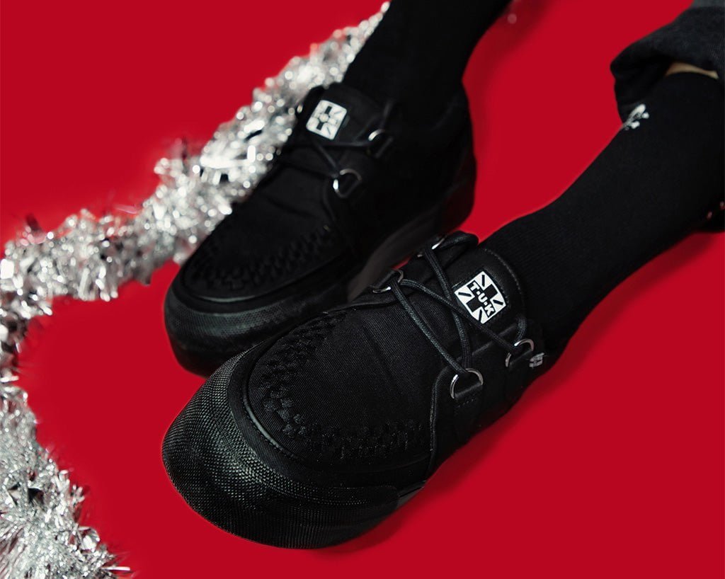 A3328 Black Canvas Interlace Platform Creeper Sneaker - T.U.K. Shoes