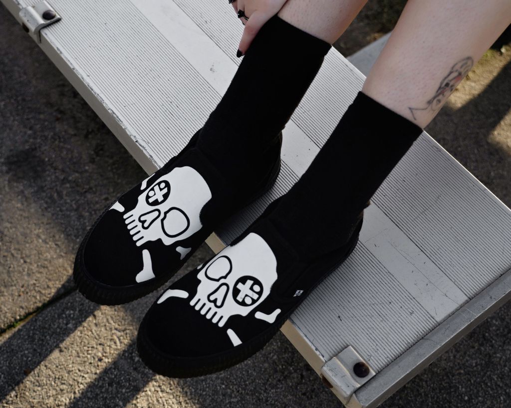 A3352 Black Skull Canvas Slip-On Sneaker - T.U.K. Shoes