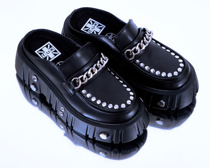 A3380 Black TUKskin Chain Airship Mule - T.U.K. Shoes