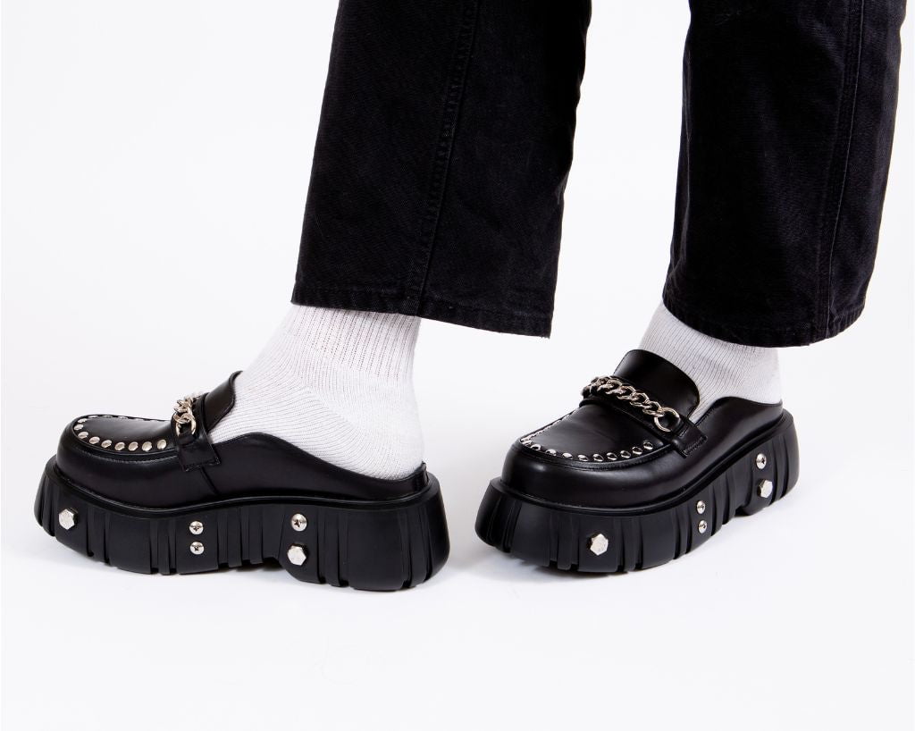 A3380 Black TUKskin Chain Airship Mule - T.U.K. Shoes