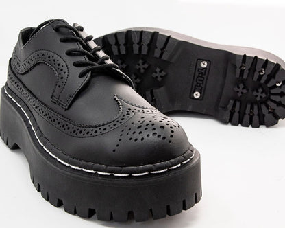A9884 Black Double Decker Brogue - T.U.K. Shoes