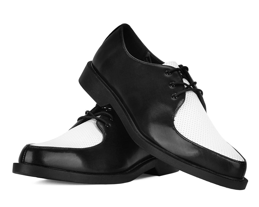 A3366 Black & White Pointed Jam Shoe - T.U.K. Shoes