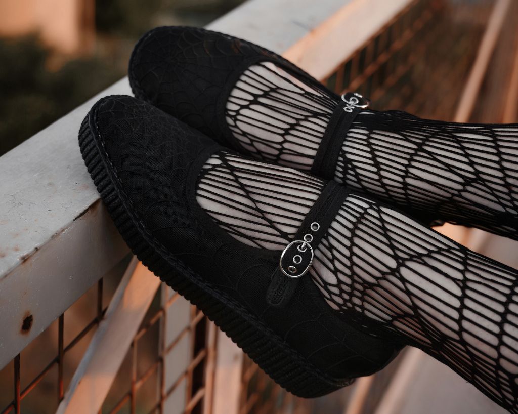 F3311L Black Mesh Web Viva Low Mary Jane - T.U.K. Shoes