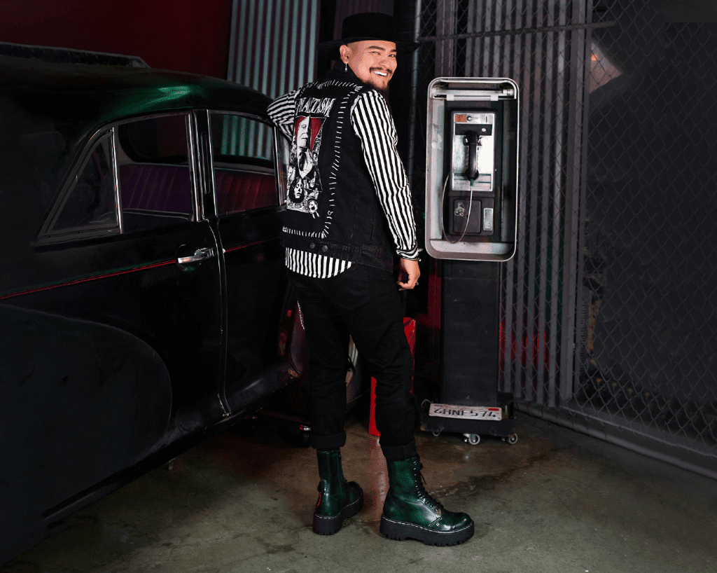 A3195 Green Rub-Off 10-Eye Double Decker Boot - T.U.K. Shoes
