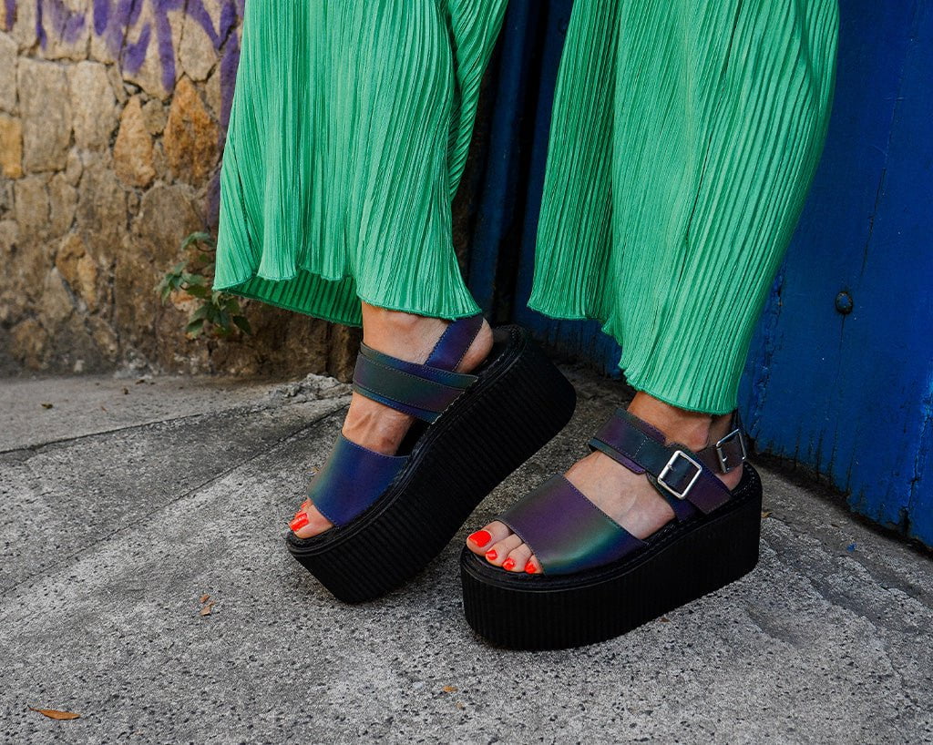 S3305L Midnight Chameleon Strato Sandal - T.U.K. Shoes