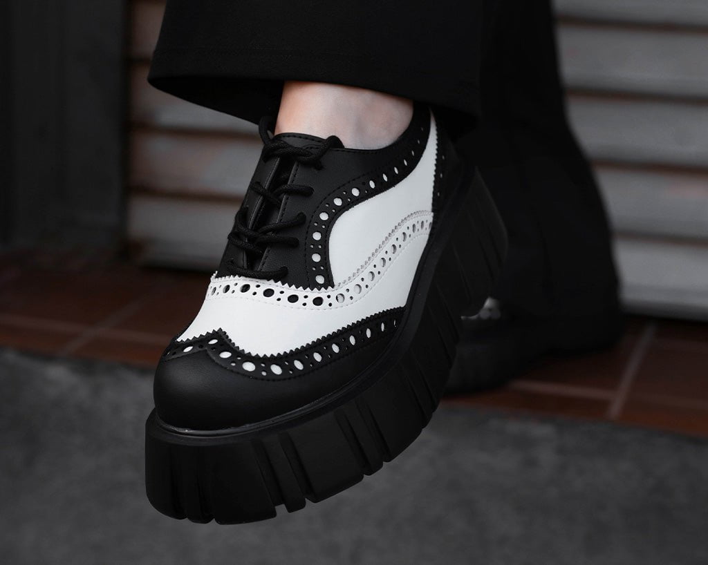 T2338 Black & White TUKskin™ Anarchic Airship Brogue - T.U.K. Shoes
