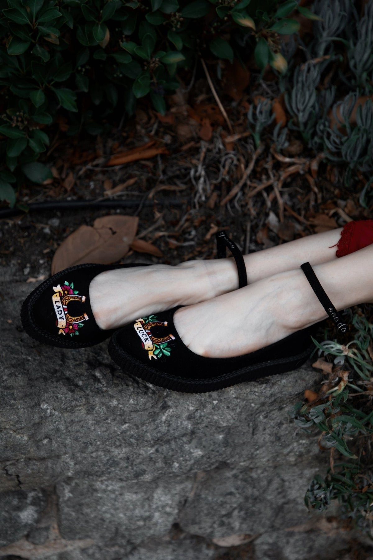 A3420L Black Lady Luck Pointed Ballet Creeper - T.U.K. Shoes
