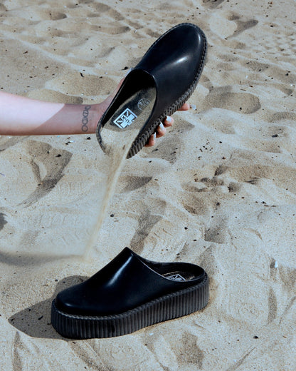 V3371L Black Leather Viva Mondo Creeper Clog - T.U.K. Shoes