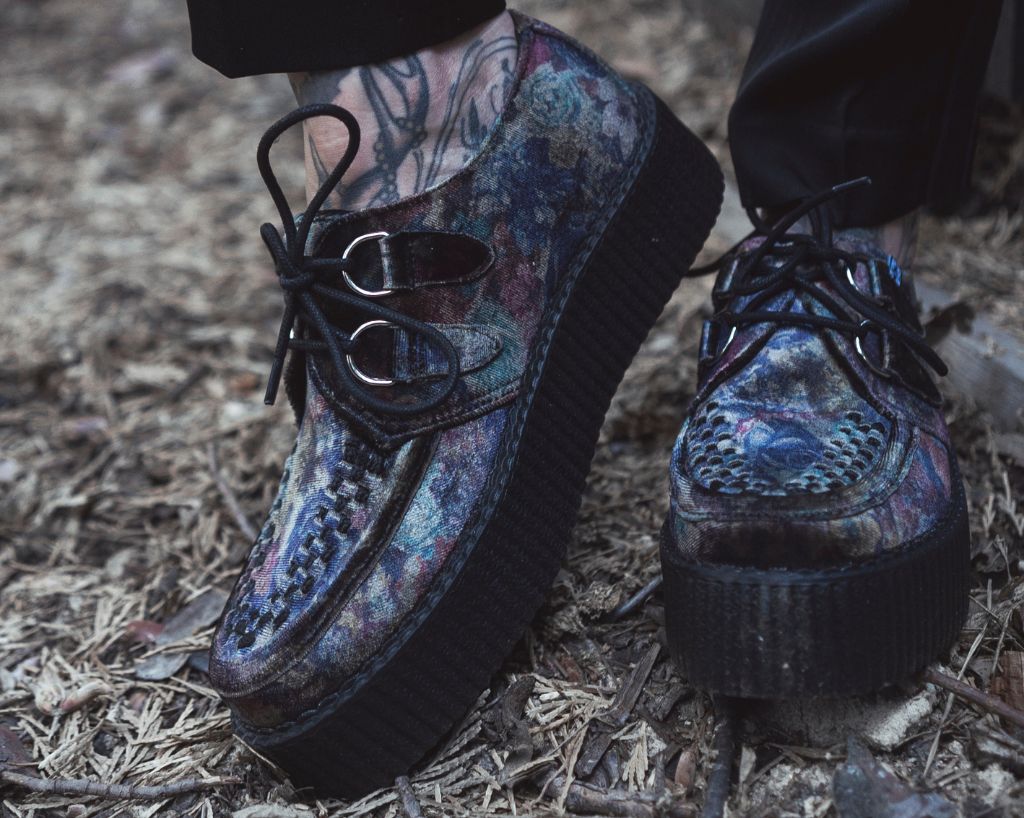 V3284 Floral Velvet Viva Mondo Creeper - T.U.K. Shoes