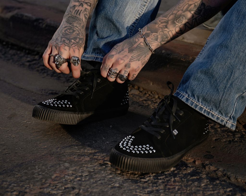A3353 Black Suede Studded Creeper Sneaker - T.U.K. Shoes