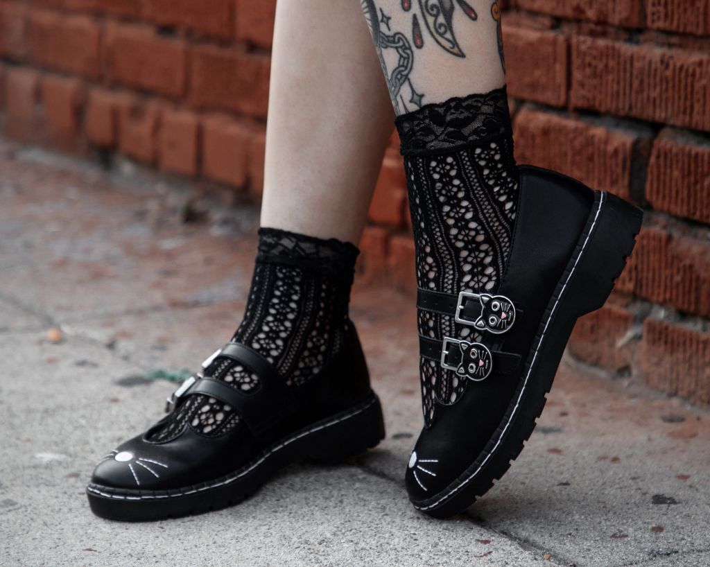 A3363L Black Leather 2-Buckle Kitty Mary Jane - T.U.K. Shoes