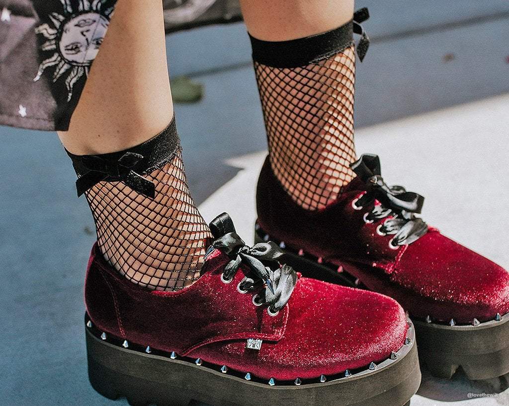 TSK1052 Black Fishnet & Bow Women’s Sock TSK1052-OS - T.U.K. Shoes