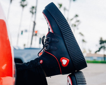 V3257 Black & Red Scallop Heart Viva Mondo Creeper - T.U.K. Shoes