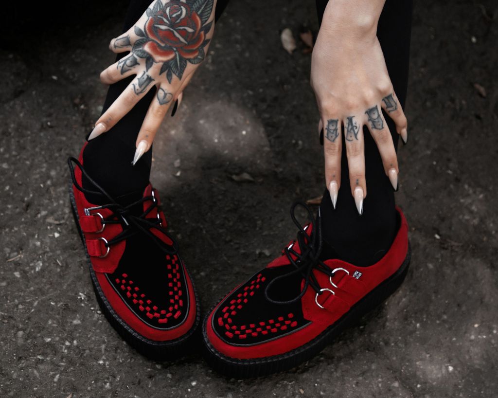 V3340 Red & Black Suede Viva Mondo Creeper - T.U.K. Shoes