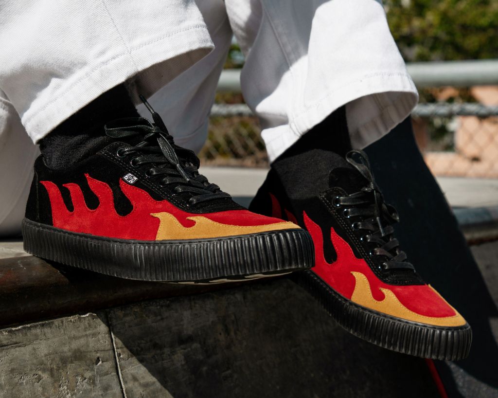 A3349 Black & Red Suede Flame Creeper Sneaker - T.U.K. Shoes