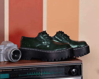 A3193L Green Rub-Off Double Decker Brogue - T.U.K. Shoes