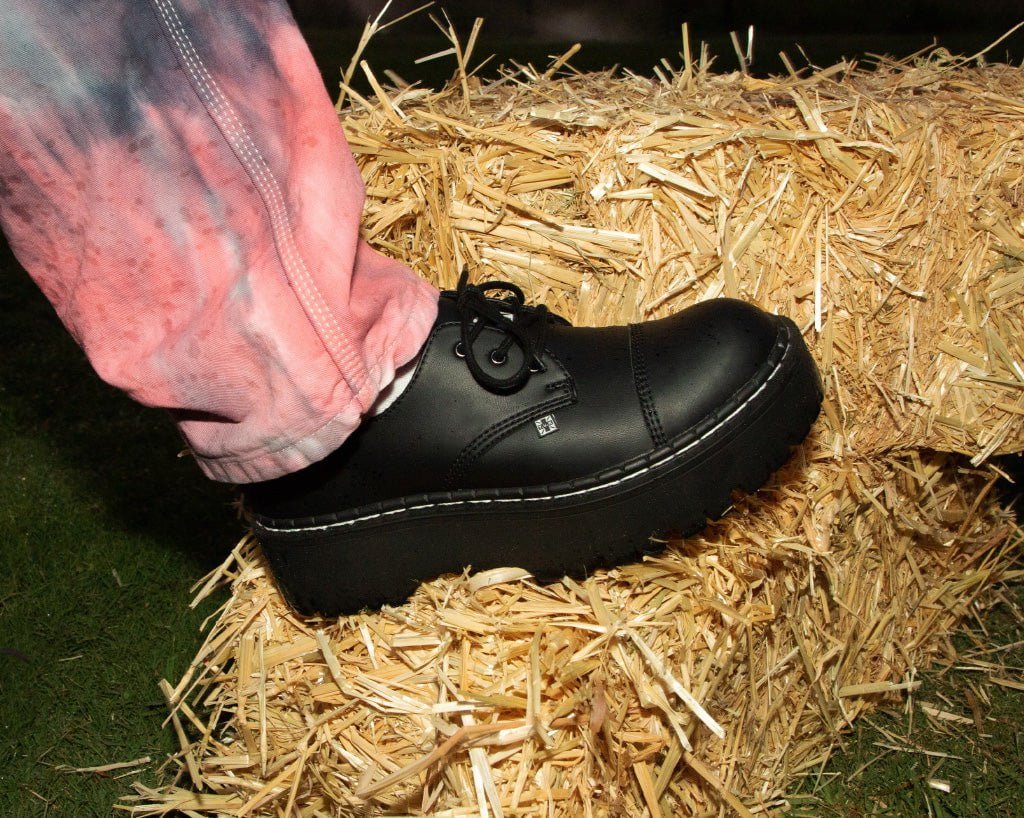 A3222 Black Cap Toe Double Decker Brogue - T.U.K. Shoes